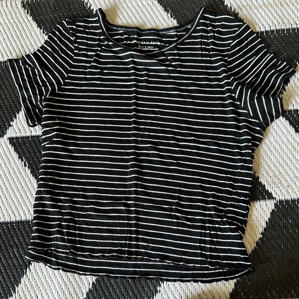 American Eagle Outfitters Black and White Striped Short Sleeve Tee - Picture 1 of 7